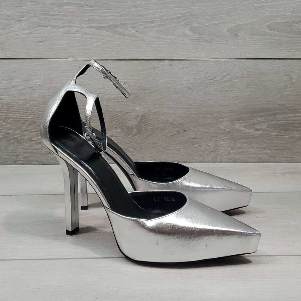 Givenchy Womens G lock Metallic Ankle Strap Heels Pump Sandals Shoes sz 9